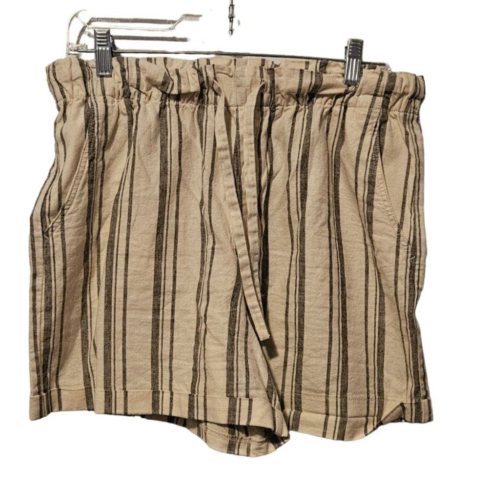 Uniqlo Tan and Black Striped Women Shorts